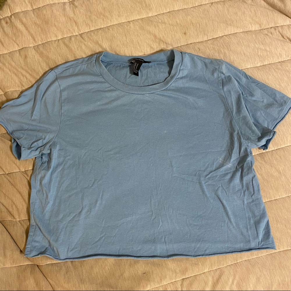 FOREVER 21 BASIC CROPPED SHIRT